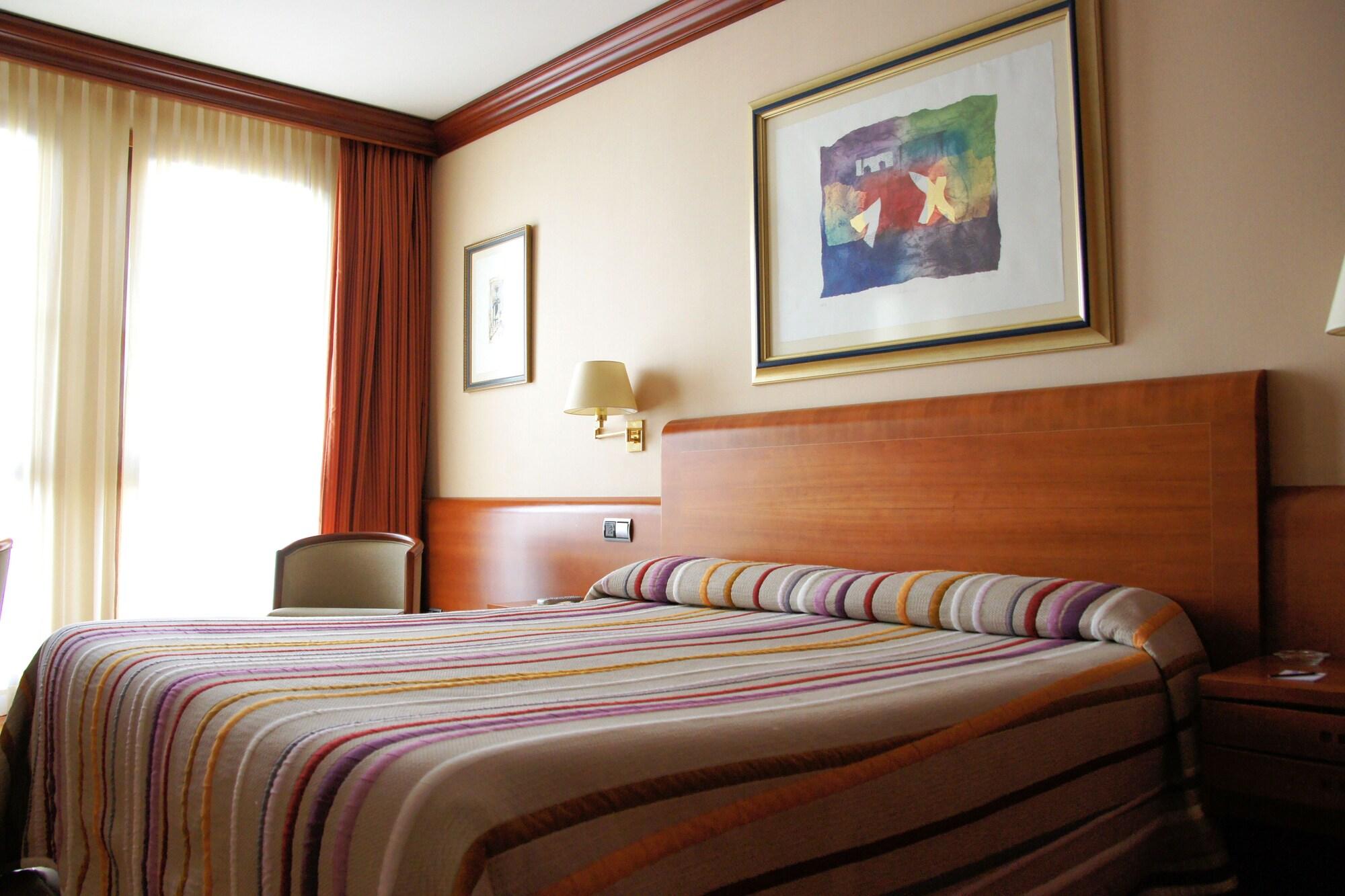 Hotel Amadeus บายาโดลิด ภายนอก รูปภาพ