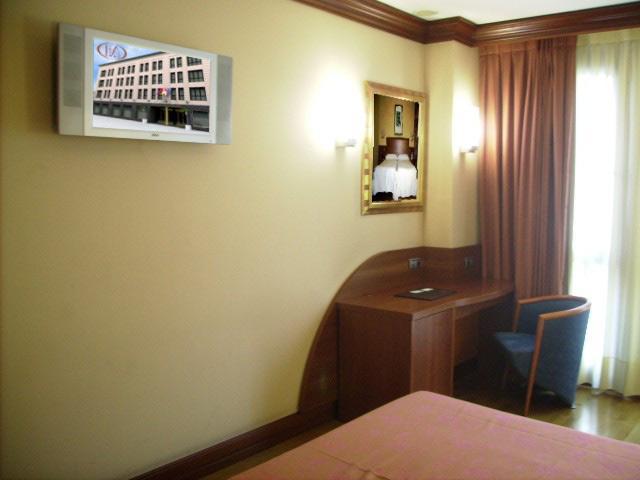 Hotel Amadeus บายาโดลิด ห้อง รูปภาพ