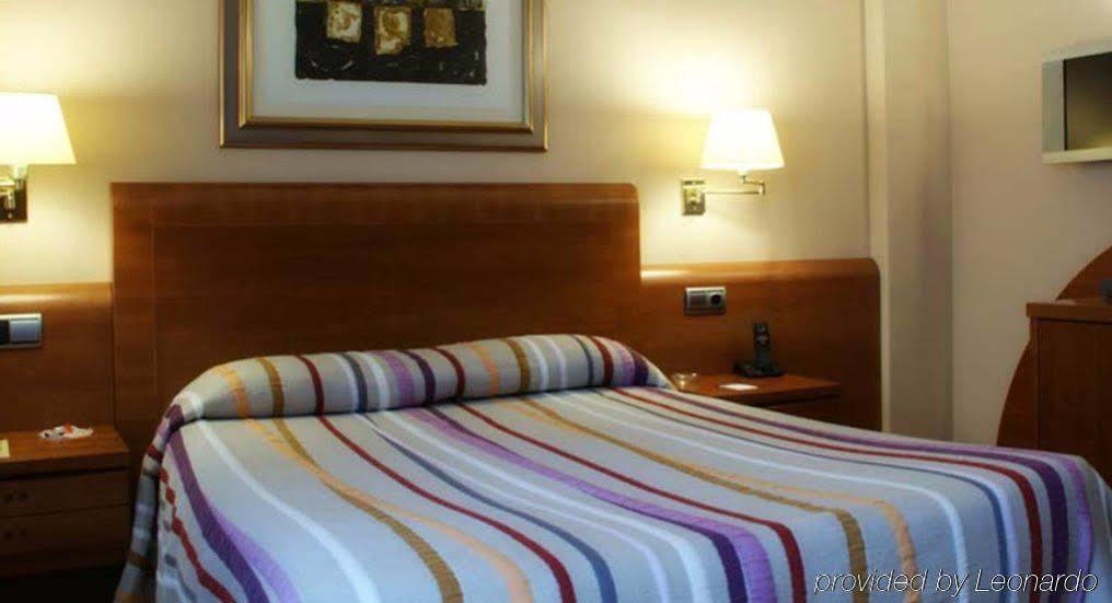 Hotel Amadeus บายาโดลิด ภายนอก รูปภาพ