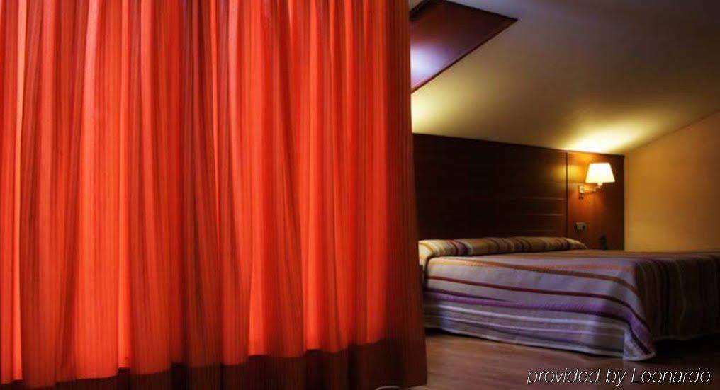 Hotel Amadeus บายาโดลิด ภายนอก รูปภาพ
