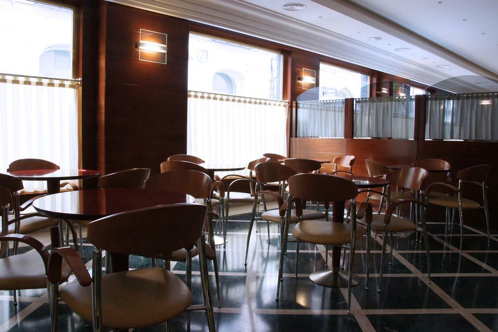 Hotel Amadeus บายาโดลิด ภายนอก รูปภาพ