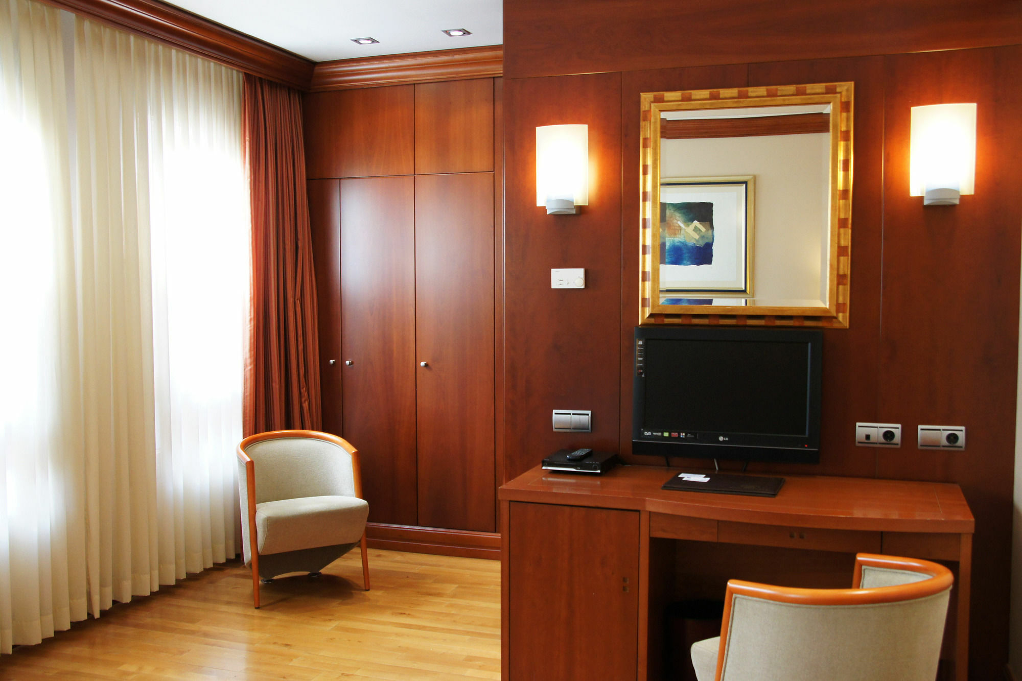 Hotel Amadeus บายาโดลิด ภายนอก รูปภาพ