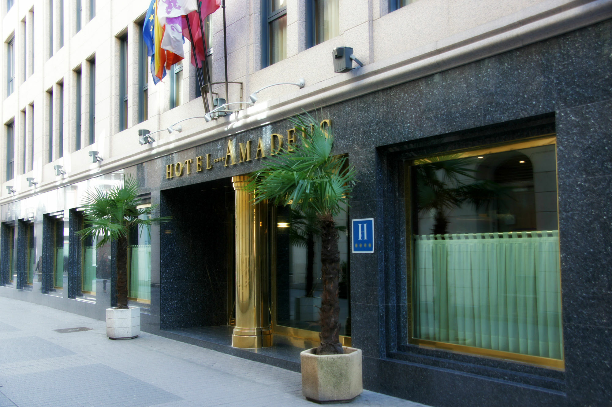 Hotel Amadeus บายาโดลิด ภายนอก รูปภาพ