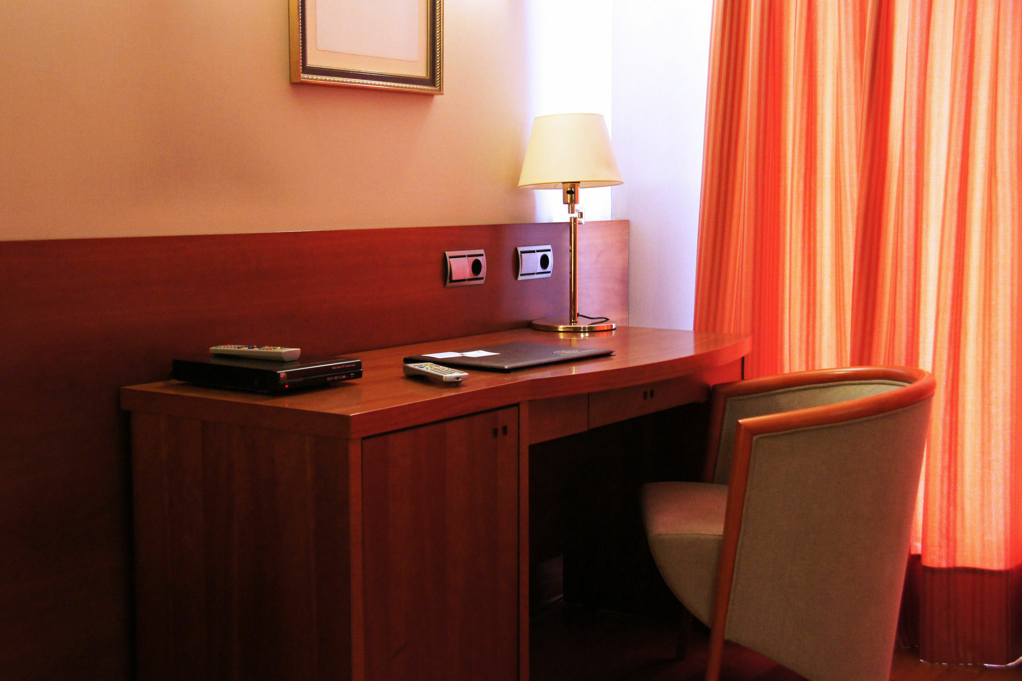 Hotel Amadeus บายาโดลิด ภายนอก รูปภาพ