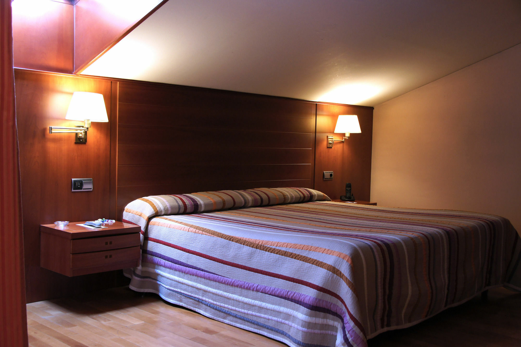 Hotel Amadeus บายาโดลิด ภายนอก รูปภาพ